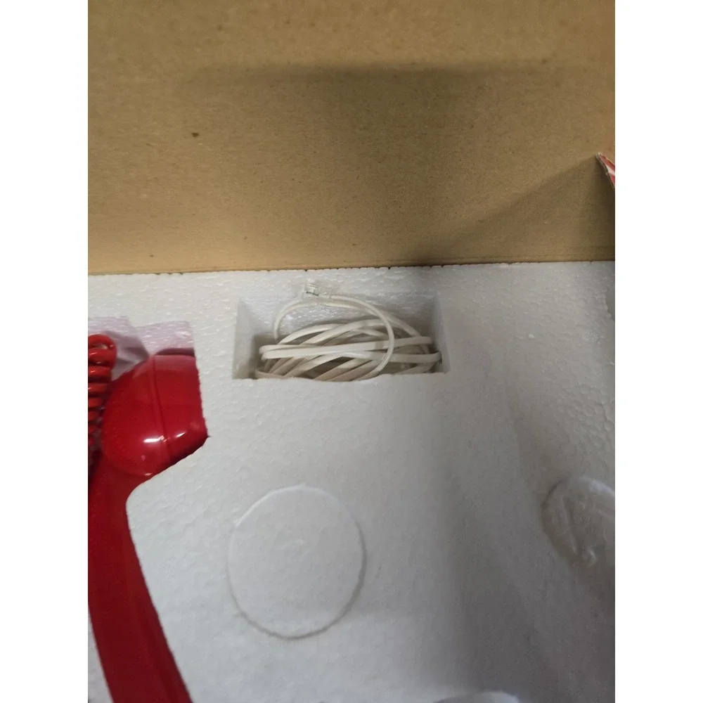 VTG Coca-Cola Animated Polar Bear Landline Phone - Coke Skating Bears